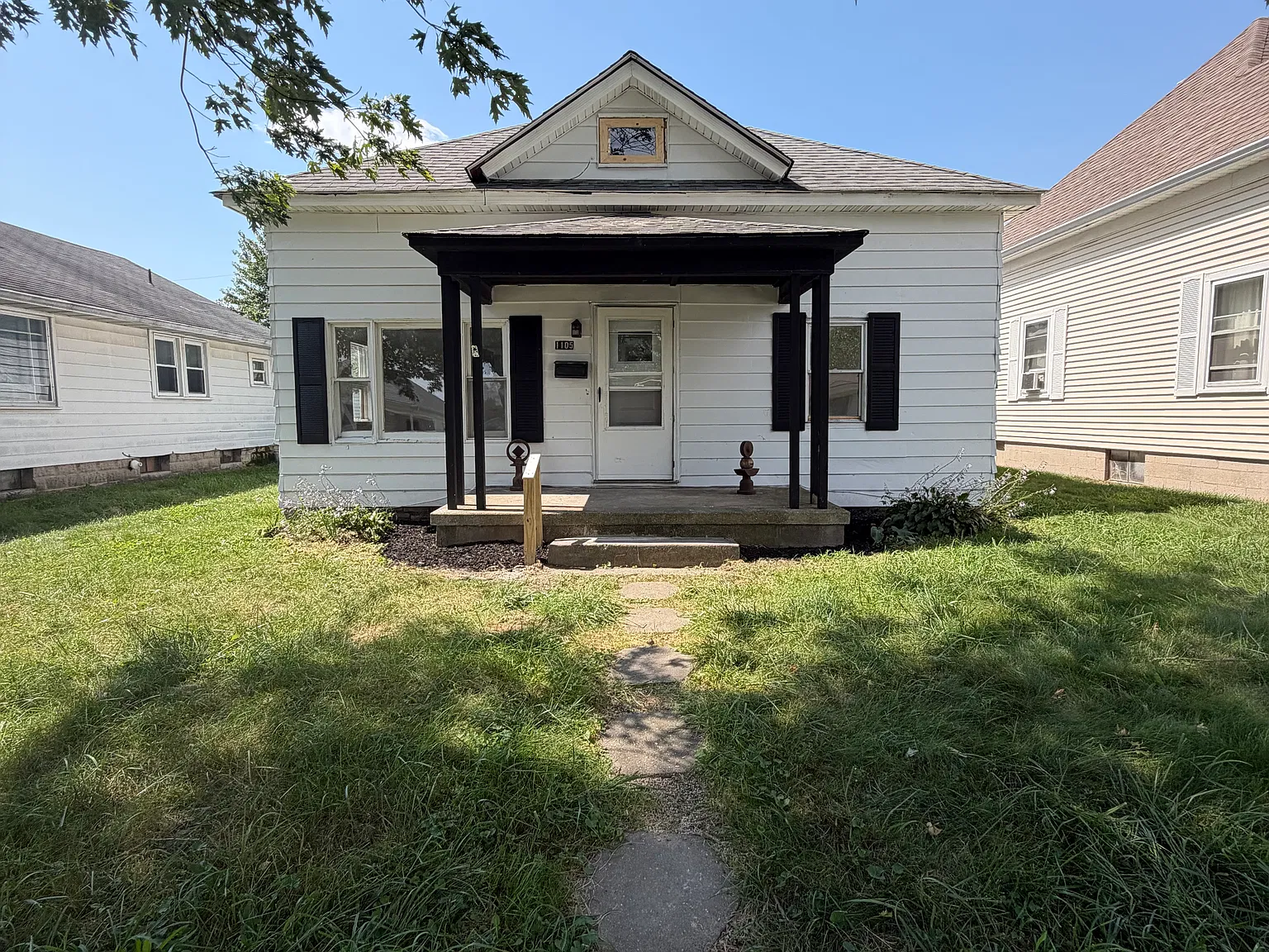 3 bed, 1040 sqft, $1,250 — Photo 1