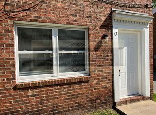 2502 E Wendover Ave APT Q, Greensboro, NC 27405
