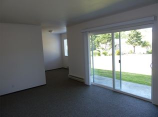 2147 NW Mast Pl APT A, Lincoln City, OR 97367