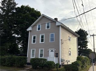784 York Ave, Pawtucket, RI 02861