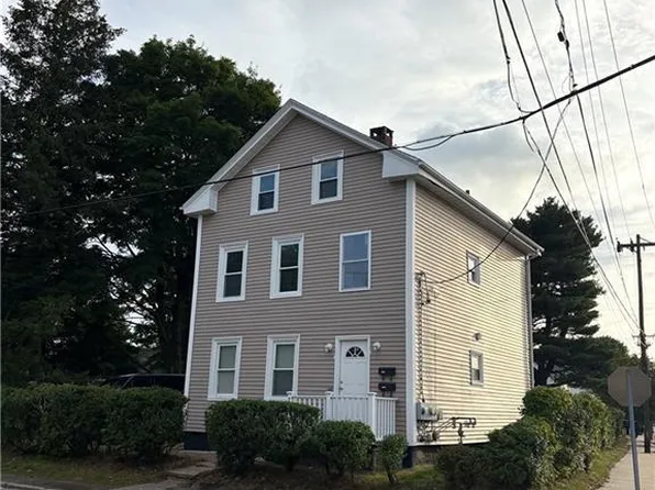 784 York Ave, Pawtucket, RI 02861