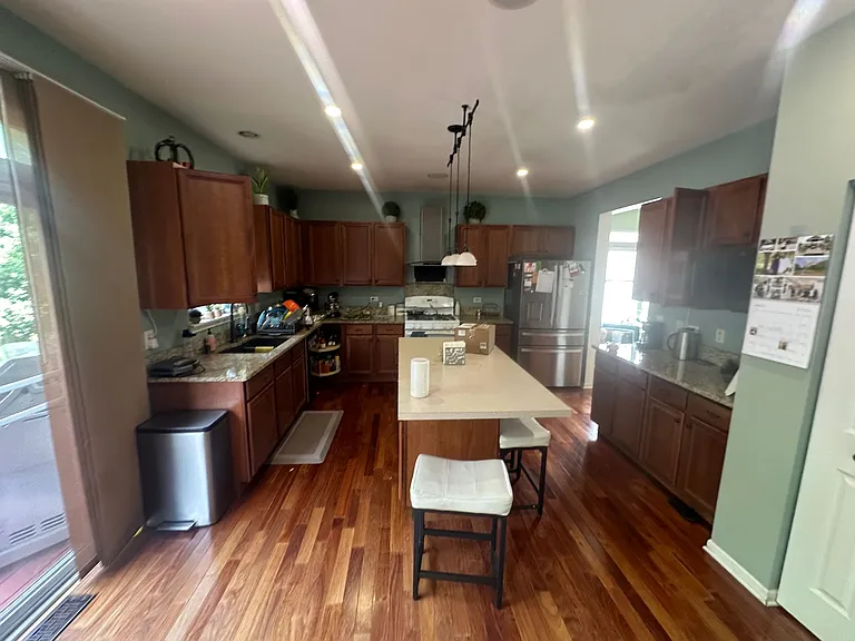 229 Churchill Ct — Photo 2