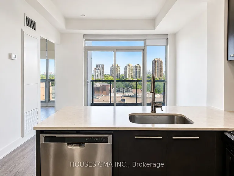 88 Sheppard Ave E #1403 — Photo 4