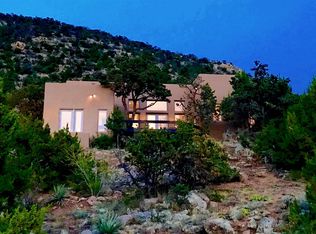 43 Calimo Cir, Santa Fe, NM 87505