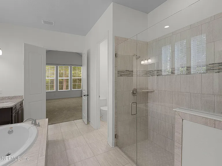 128 Payasada Oaks Trl — Photo 21