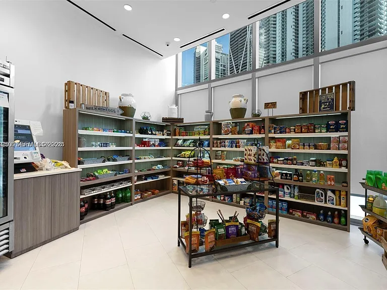 851 NE 1st Ave #Penthouse 4912 — Photo 50