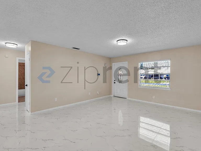 2809 Jefferson Pkwy #B — Photo 5