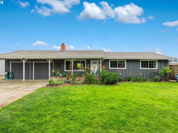 8394 Cason Rd, Gladstone, OR 97027