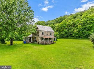 10684 Martinsburg Rd, Hedgesville, WV