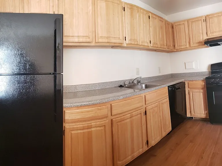 3331 Hewitt Ave #1 — Photo 16