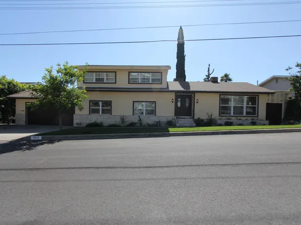 9842 Milburn Dr, Sun Valley, CA 91352