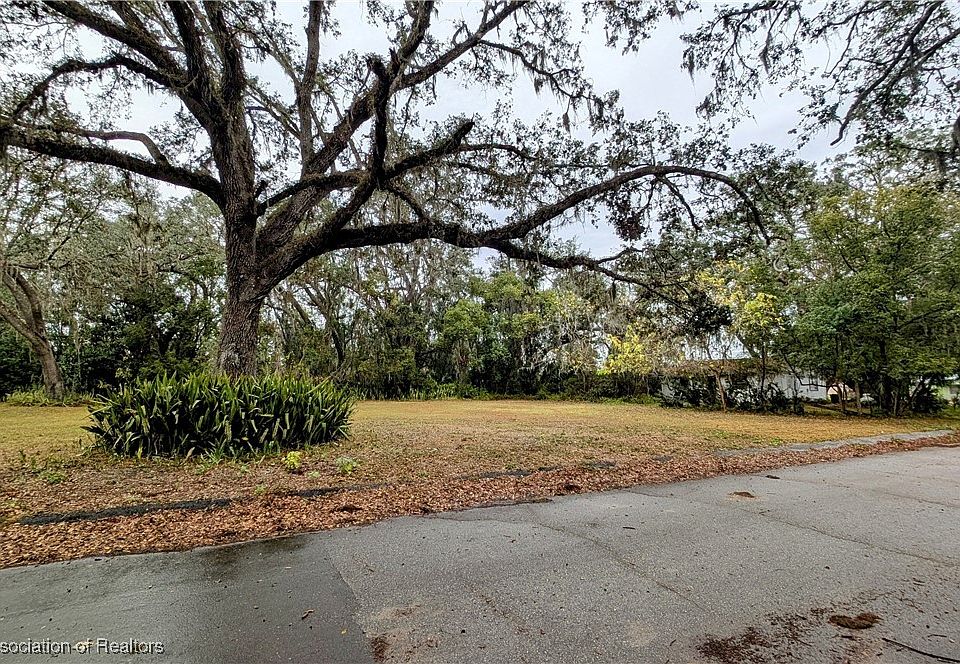 2nd image of Avon St