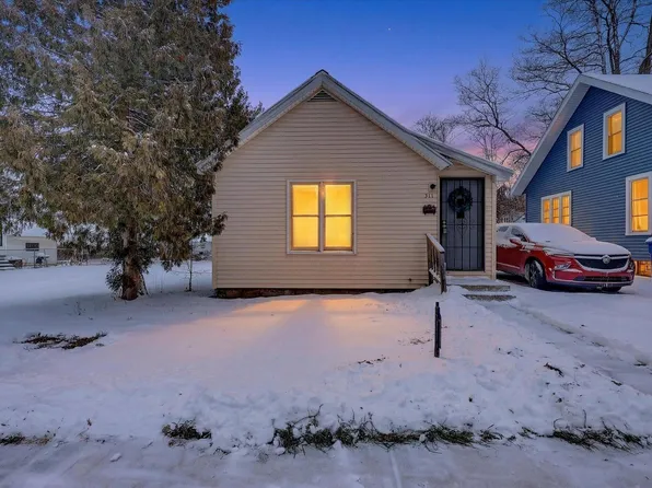 511 Gilbert St SE, Grand Rapids, MI 49507