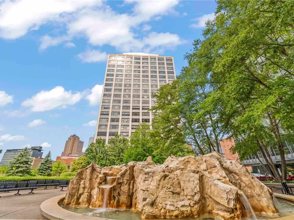 112 Washington Pl APT 14F, Pittsburgh, PA 15219