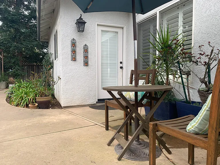 Lakewest Dr — Photo 17