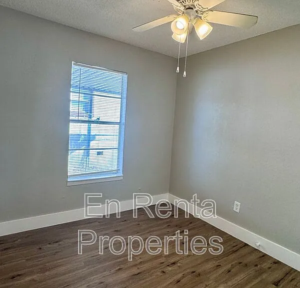 716 W Broadus Ave — Photo 7