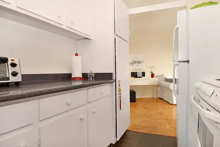 1011 Beach Ave #705 — Photo 8