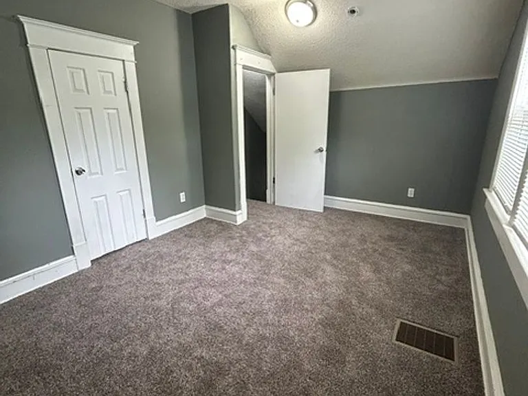 1706 S Arlington Ave — Photo 13