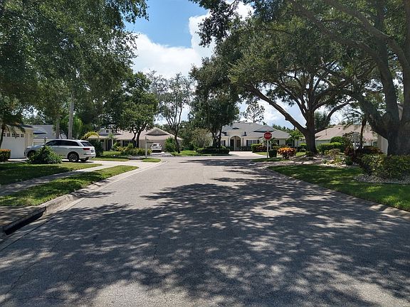 4th image of 11219 Marigold Dr