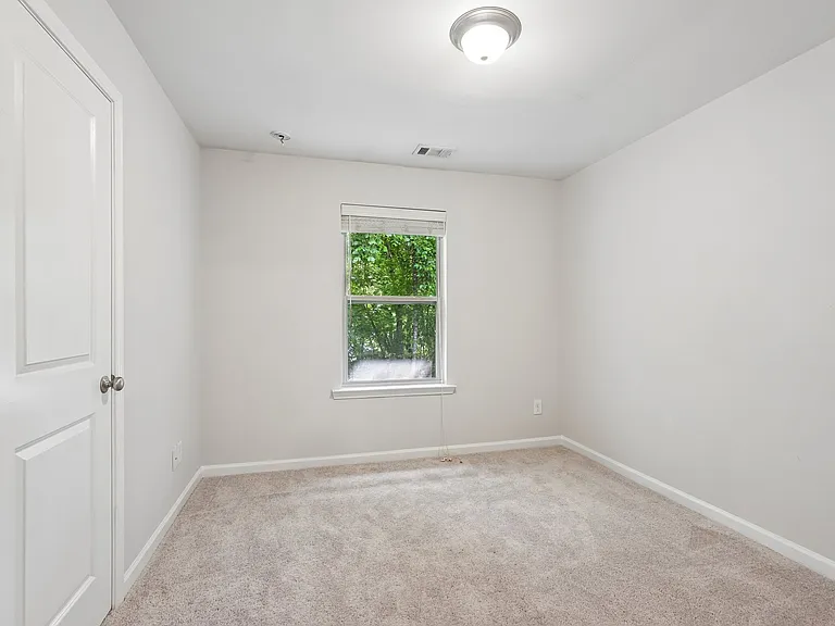 5860 Vinyard Ln — Photo 29
