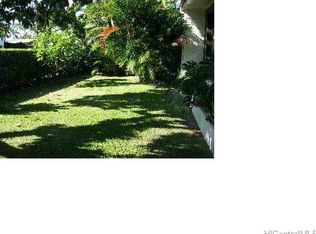 5222 Makalena St, Honolulu, HI 96821