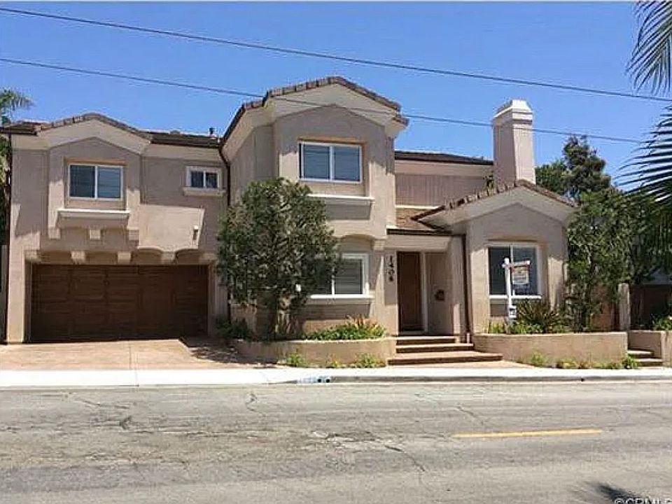 2nd image of 1406 Blossom Ln