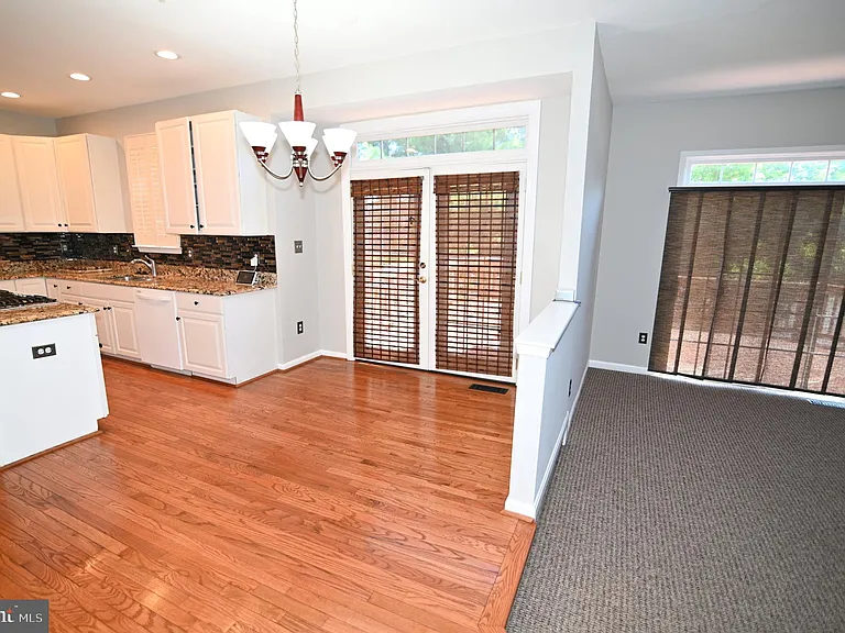 4502 Rockdale Ln — Photo 12