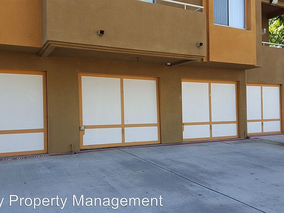 2nd image of 1377 Oakdale Ave APT 07