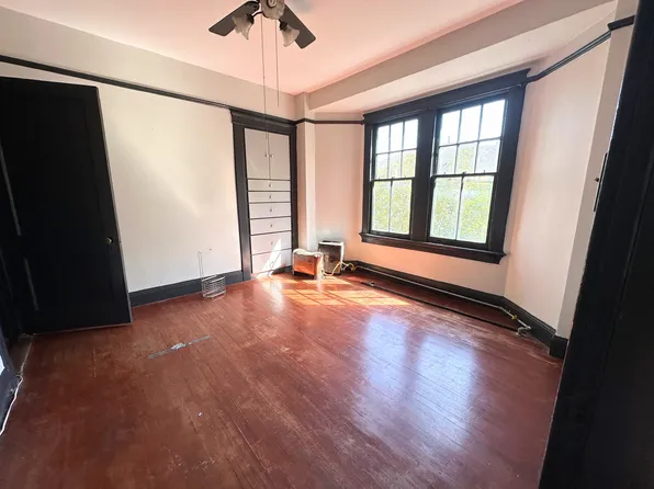 1730 Prytania St APT 3, New Orleans, LA 70130