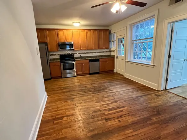 1107 W Grace St, 1107 W Grace St APT 3, Richmond, VA 23220