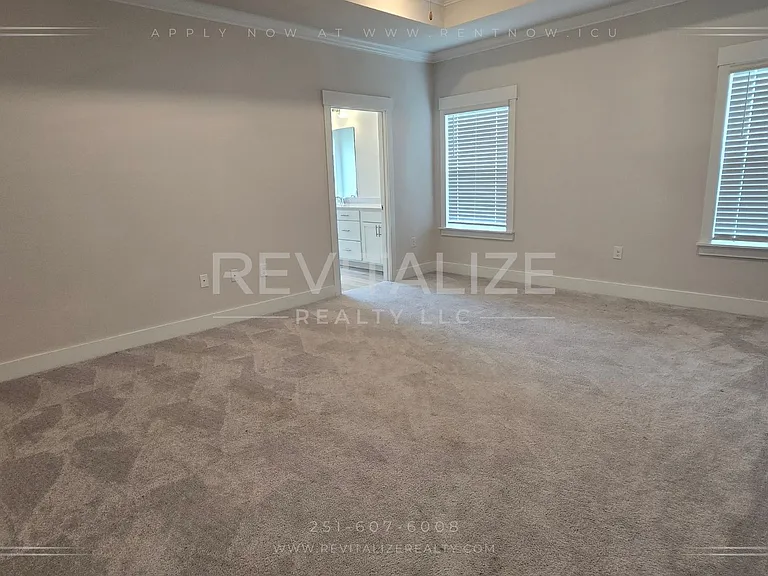 1730 Grouse St — Photo 43