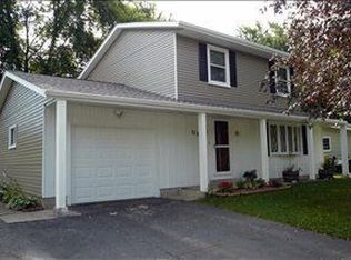 1308 Monticello Park Dr, Valparaiso, IN 46383