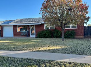 304 Gary Ln, Denver City, TX 79323