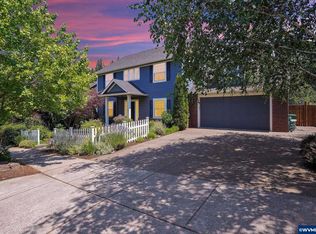 450 Tillicum Dr, Silverton, OR