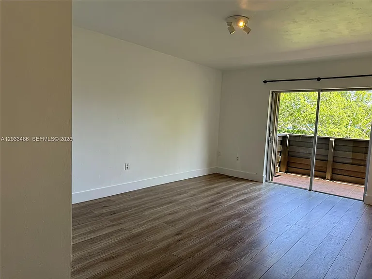 8335 SW 72nd Ave #211D — Photo 24