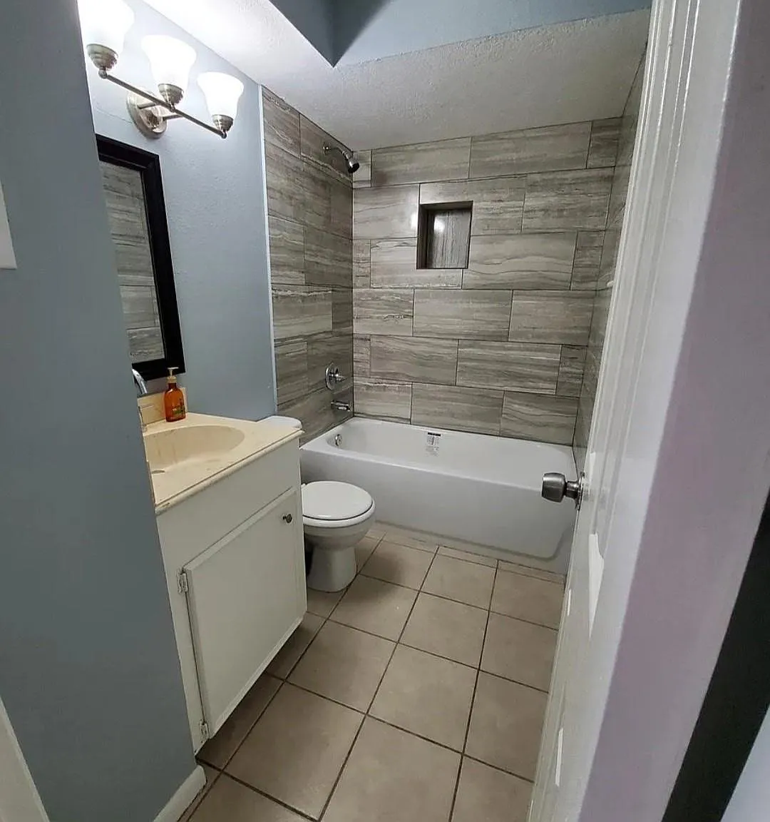 2 bed, 1.0 bath, 700 sqft, $1,200 — Photo 4