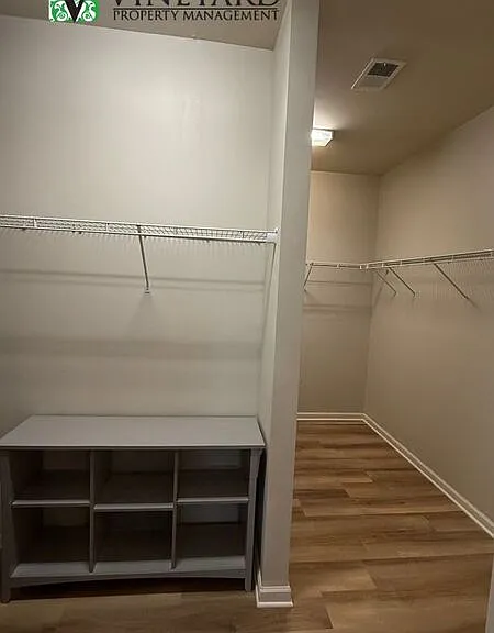 303 Cherokee Reserve Ct — Photo 32