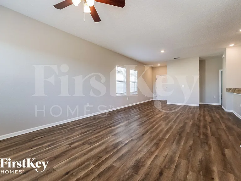 837 Orchid Grove Blvd — Photo 5