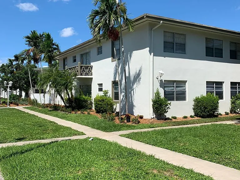 Eden House - 3601 Van Buren St Hollywood, FL 33021 — Photo 30