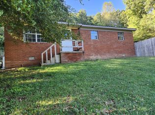 5872 E Us Highway 60, Rush, KY 41168