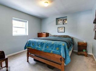 7519 Carroll Ave, Takoma Park, MD 20912