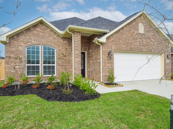 12115 Champions Forest Dr, Dayton, TX 77535