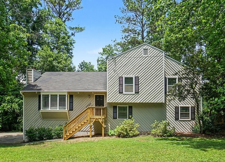 1st image of 3985 Lookout Point Dr