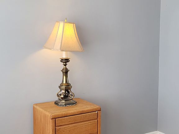 2nd image of 2721 Ivanhoe Ave