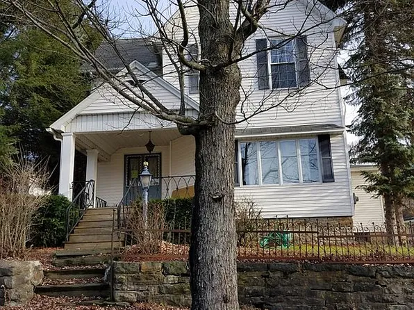 6 Birkett St, Carbondale, PA 18407