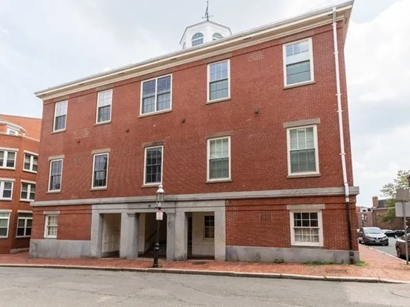47 Harvard St APT A201, Boston, MA 02129
