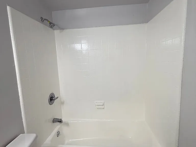 1443 W 105th St — Photo 19