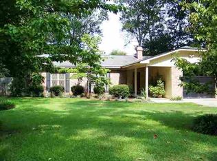 1305 Circleview Dr, Dothan, AL 36301
