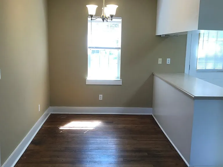 109 Highland Ave — Photo 3