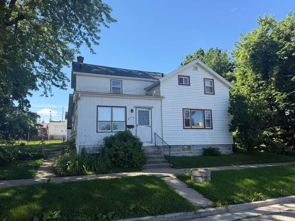 1316 16th St, Monroe, WI 53566